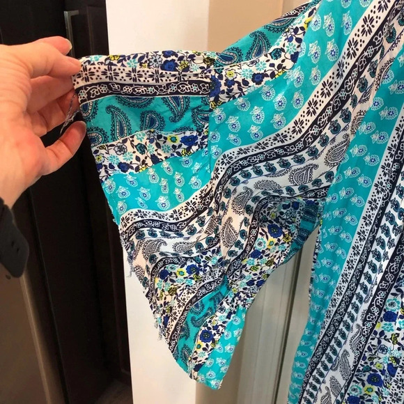 Terra & Sky SZ 1X Turquoise Blue And White Blouse Floral Paisley Smocked - Picture 3 of 5
